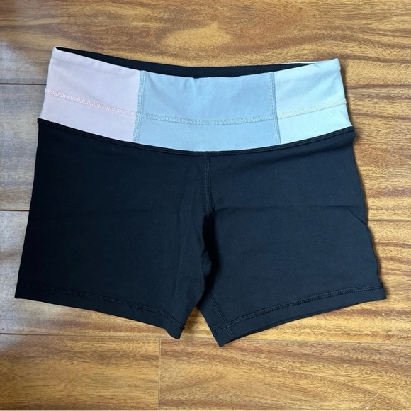 Lululemon shorts - Picture 3 of 3